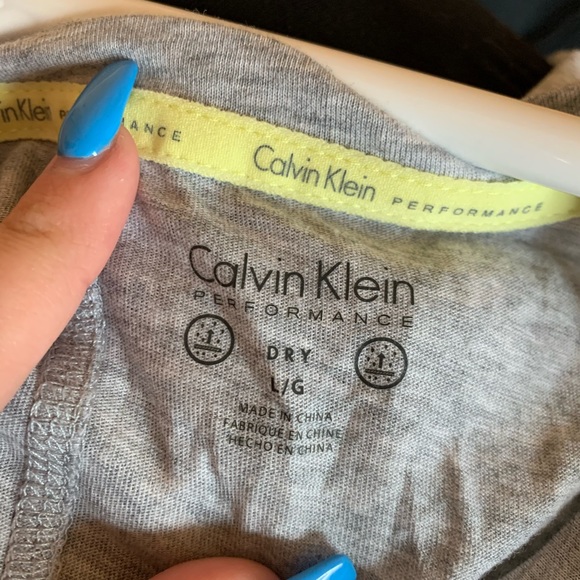 Calvin Klein performance tank top - Picture 3 of 5